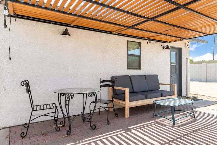 The Suite at Melrose | Pickleball Court!