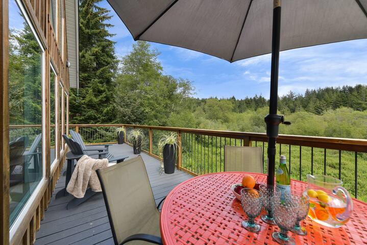 Nowhere Sooke Escape gallery image 5