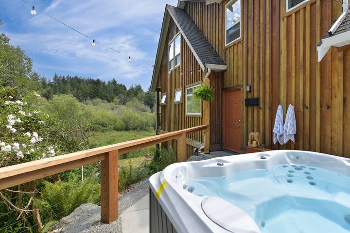 Nowhere Sooke Escape gallery image 3