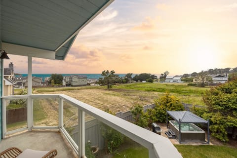 Coastal Dream! OceanView, steps2beach, HotTub, BBQ