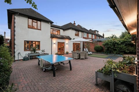 Cohost Partners Luxury Family Retreat Birmingham