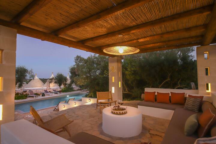 TD Trulli Amabilia Design Luxury Trulli with Pool gallery image 2