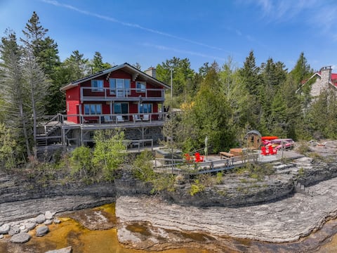 Norse Nook | SAUNA+HOT TUB | Waterfront