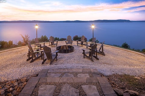 Lakefront Retreat w/Pvt Dock, Game Room, Hot Tub,