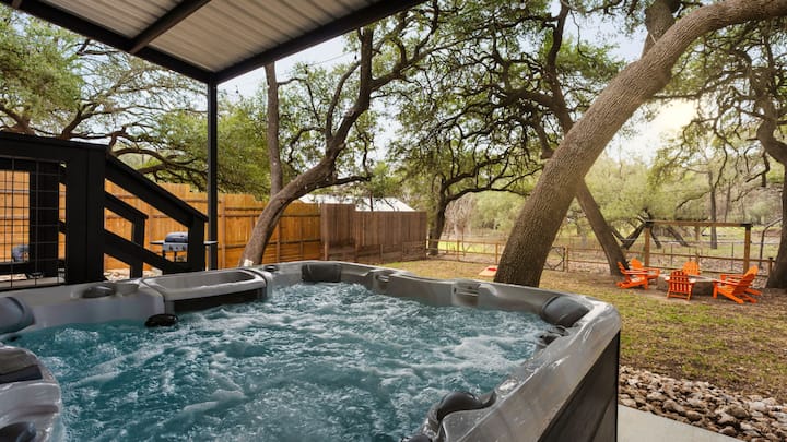 Modern Home By Lake & River | Hot Tub | Big Yard