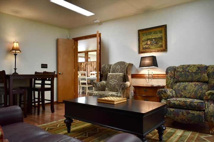 Keeper Of The Valley, Pickleball!  Large 5 Bdrm - Baker City, OR