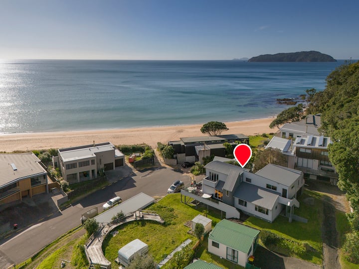 Ocean View Beach Beauty - Tairua Holiday Home - Tairua