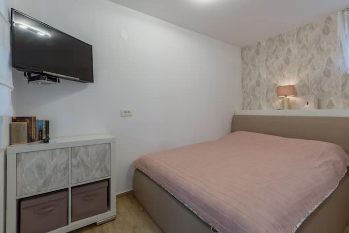 Dhoma e gjumit 2, Sipërfaqja: 10 m