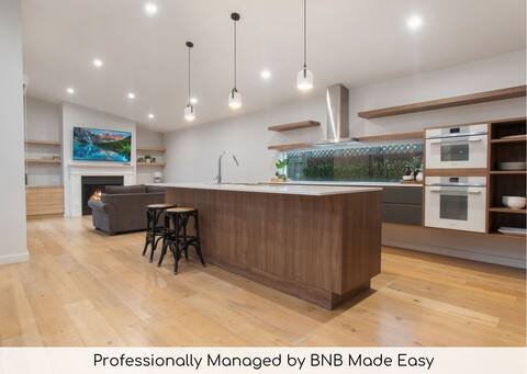 Thorne St Luxe Loft | CBD Location, Modern Design