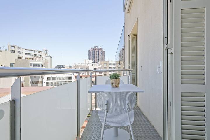 Ola Living Plaza Catalunya 3 gallery image 4