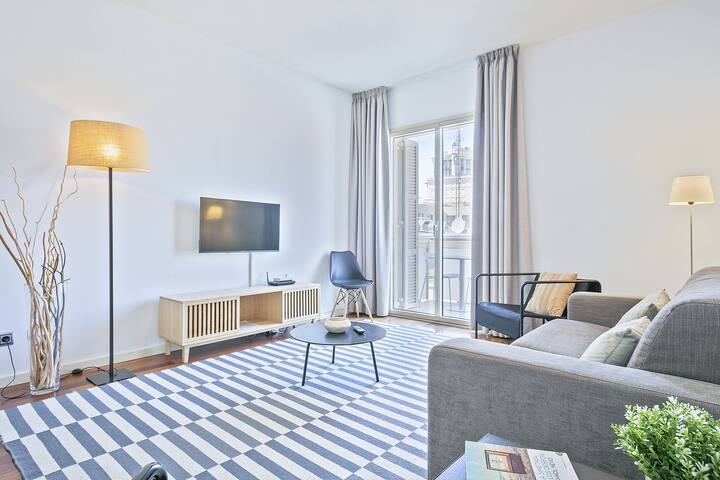 Ola Living Plaza Catalunya 3 gallery image 2