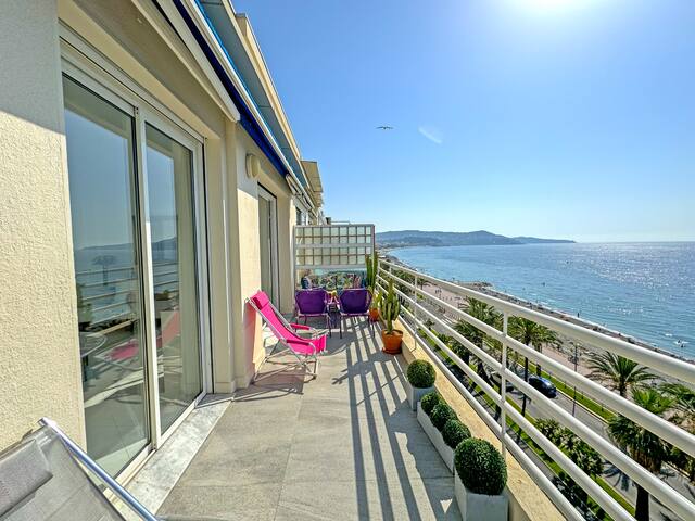Promenade Holiday / 107 promenade managed Airbnb listing 3