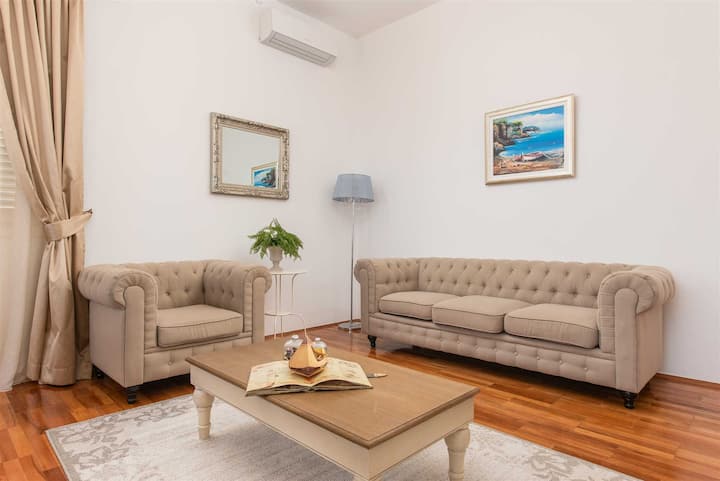 Beachfront Villa Adriastone With Pool & Hot Tub - Lumbarda