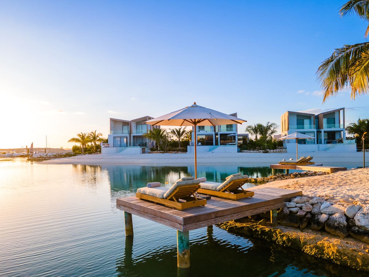 Lagoon Villa 5 Bedroom Including Guesthouse LV16