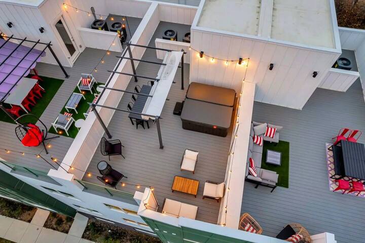 Whiskey and Watches gallery image 3