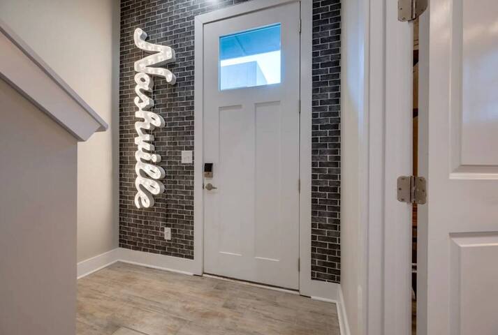 Whiskey and Watches gallery image 4