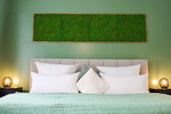 The Grand Berlin – Group & Family Retreat