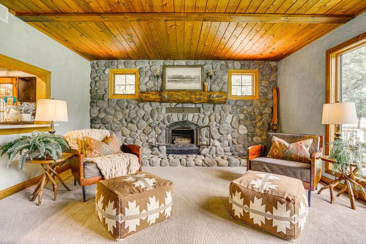 Picturesque Lake Elmo Cottage w/ Fire Pits! gallery image 2