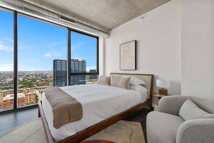 6 Luxe Apts, Perfect Group Solution, Sleeps 30 gallery image 2