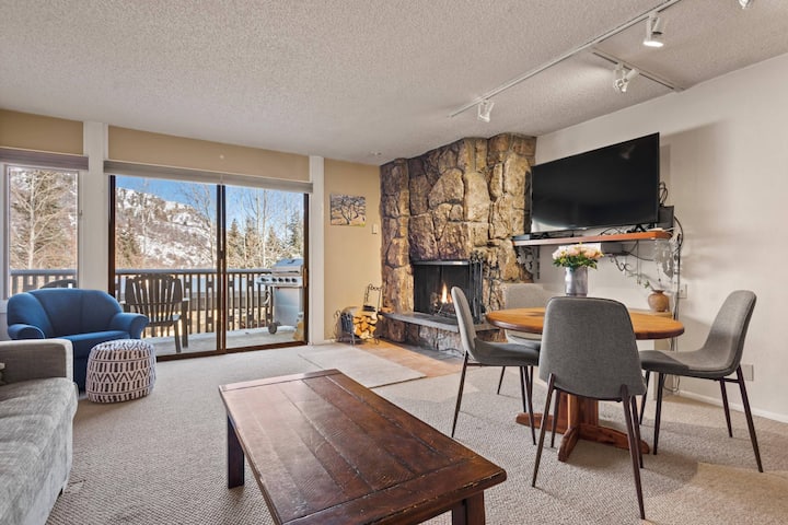 Monthly Rates! Snowmass, Pool/ht, Balcony, Grill - Snowmass Village, CO