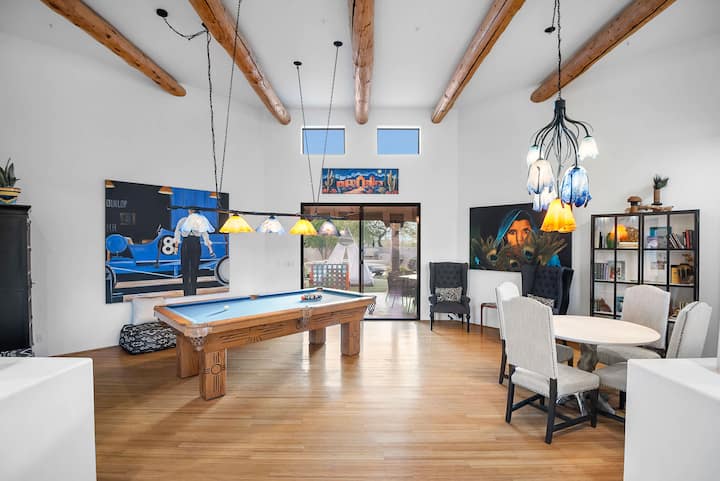 Private Pickleball Court, Pool, & Hot Tub Oasis - Scottsdale
