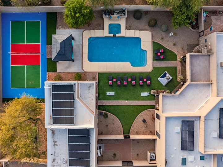 Private Pickleball Court, Pool, & Hot Tub Oasis - Arizona
