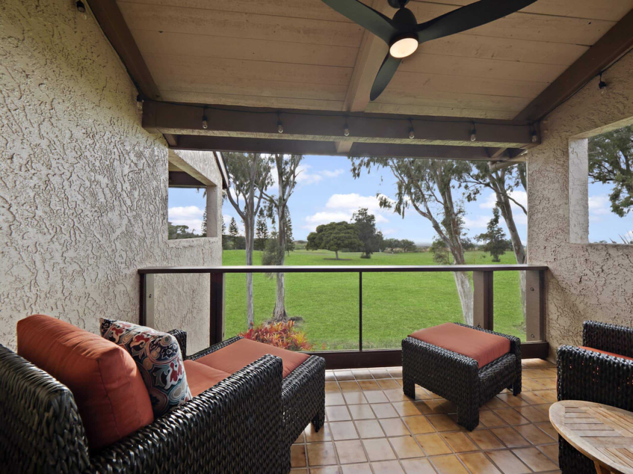 Sweeping Views - Spacious 3 Bds! - Photo 35