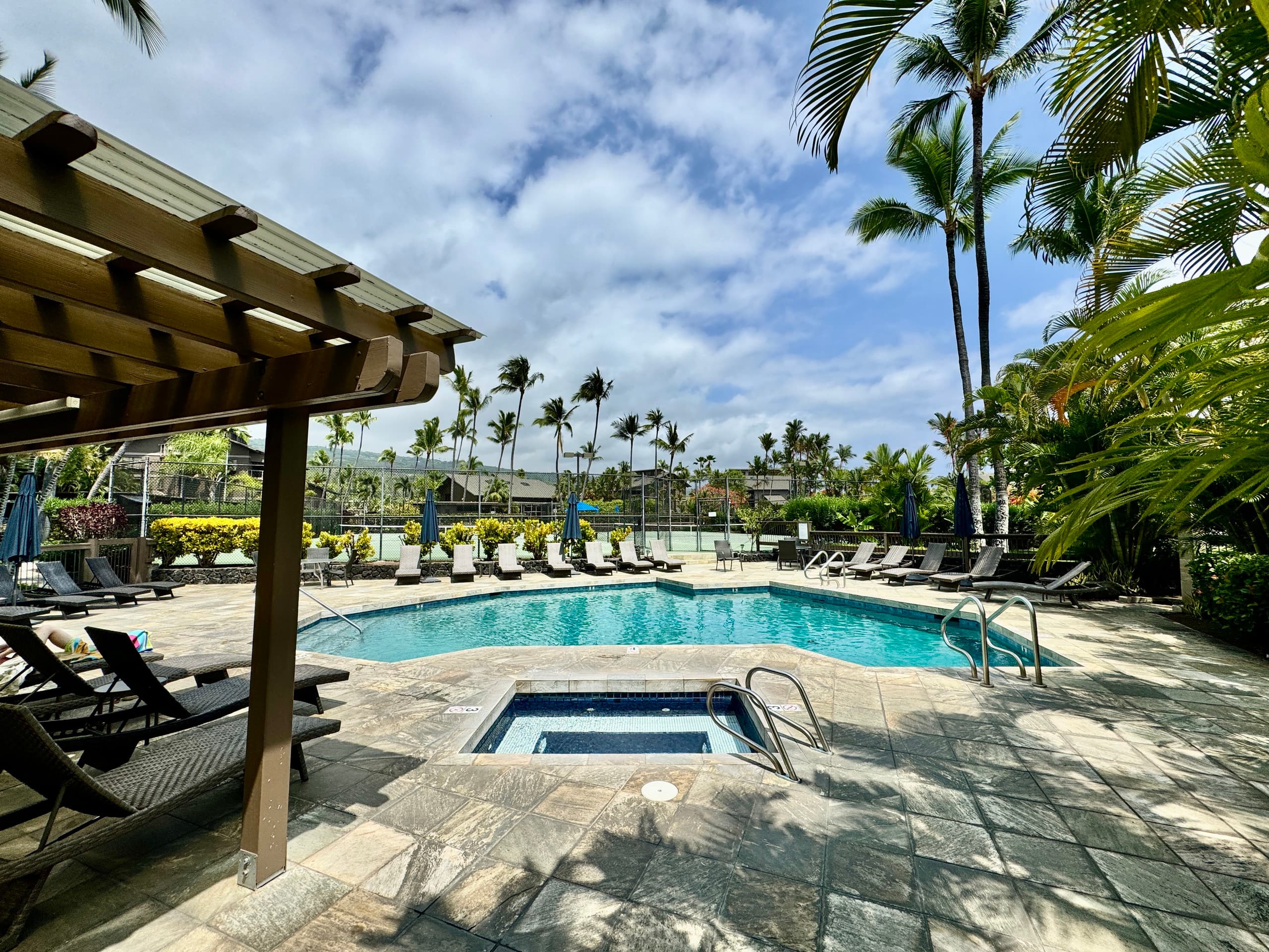 Condo in Kailua-Kona · ★4.98 · 1 bedroom · 3 beds · 2 baths - Image 50