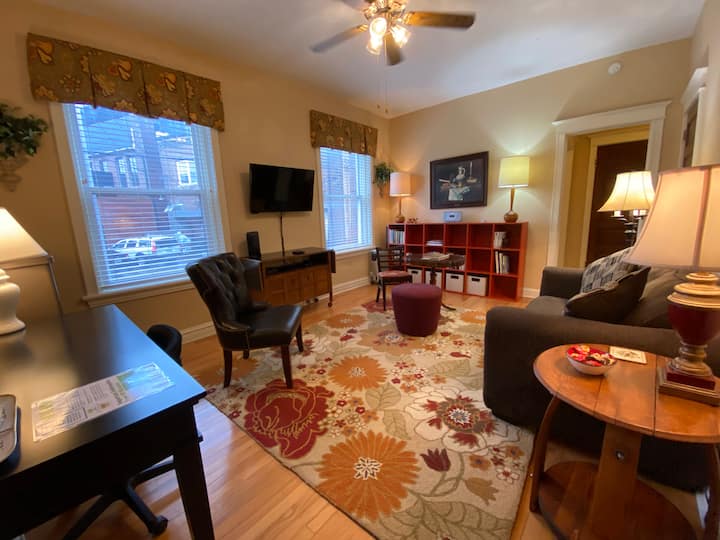 Adler Suite: Serene Style At Mcpherson And Euclid - St. Louis, MO