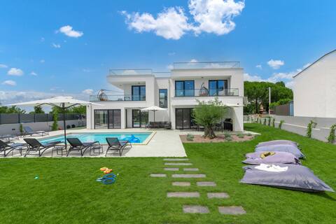 Luxury villa 78