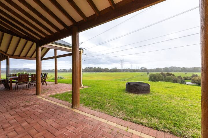 Picturesque 4BR Remote getaway – Beautiful views! gallery image 2