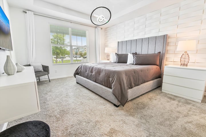 Glavna bračna soba 1, kupaonica u prizemlju
