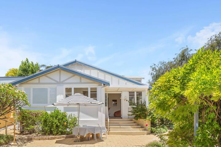 Cottesloe Coastal Sanctuary – newly refurbished gallery image 4