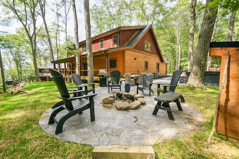 Lake Access w. Dock Slip, Hot Tub, Pool Table