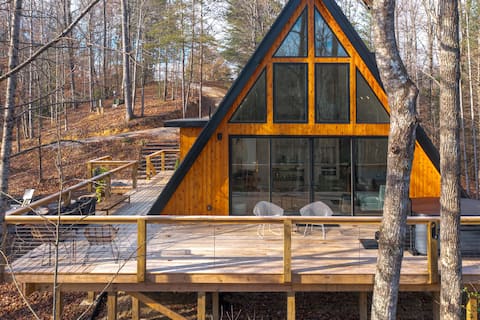 Prime Spot | 2G | W/D | King | Hot Tub | Fire Pit