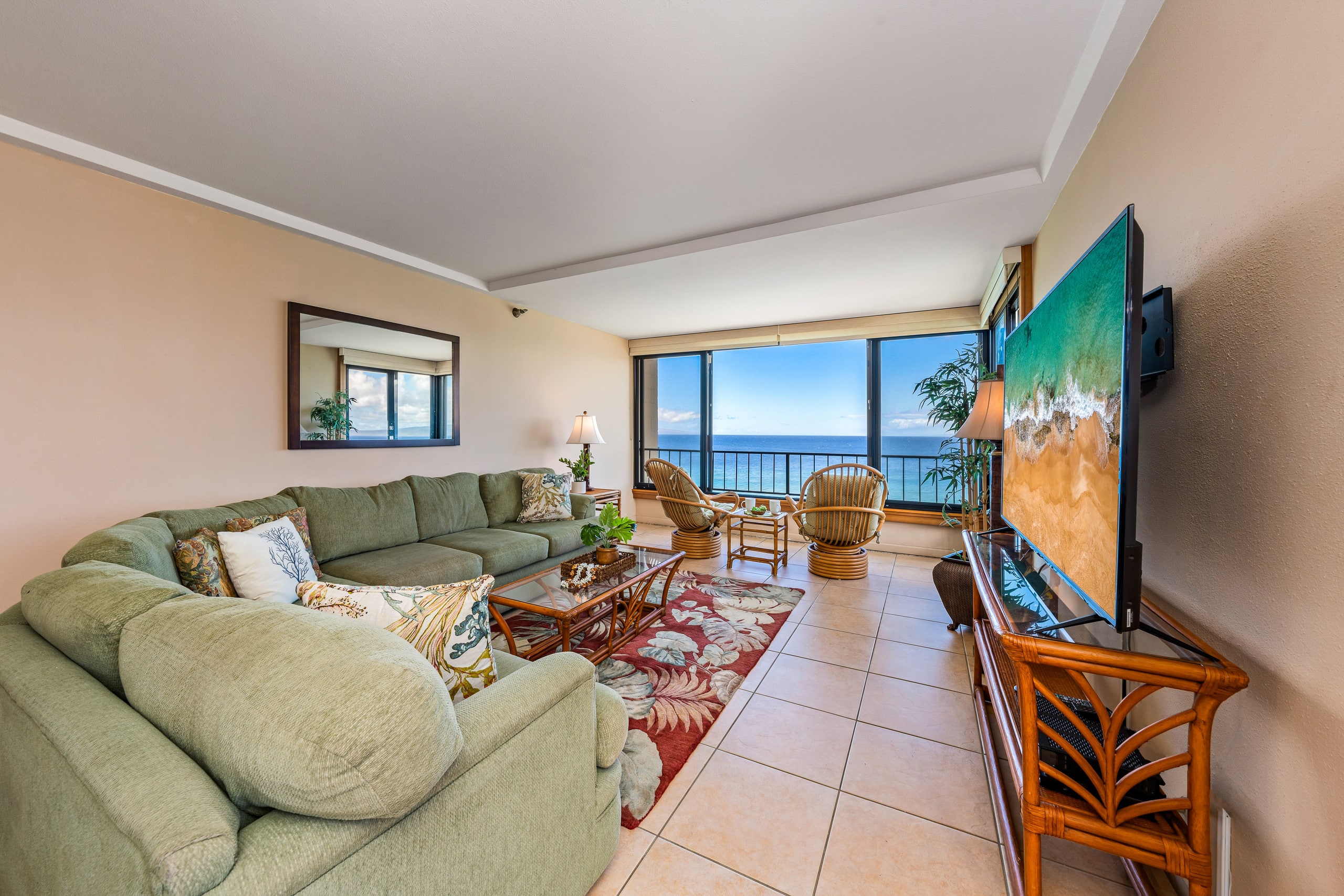 Condo in Lahaina · ★4.8 · 1 bedroom · 2 beds · 1 bath - Image 6
