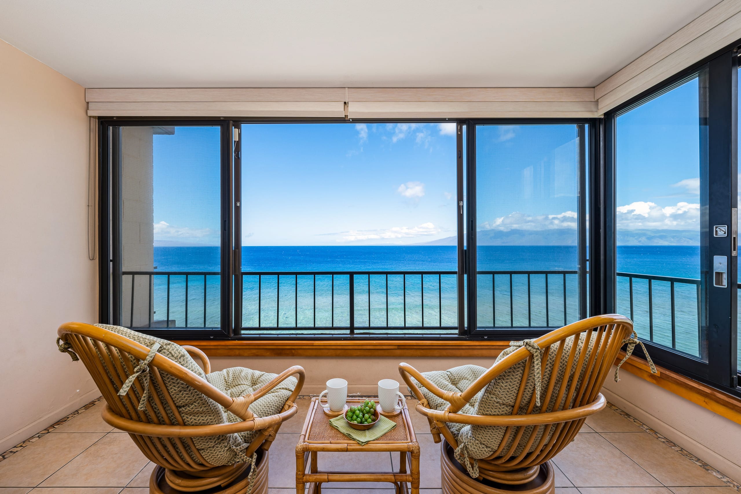 Condo in Lahaina · ★4.8 · 1 bedroom · 2 beds · 1 bath - Image 1