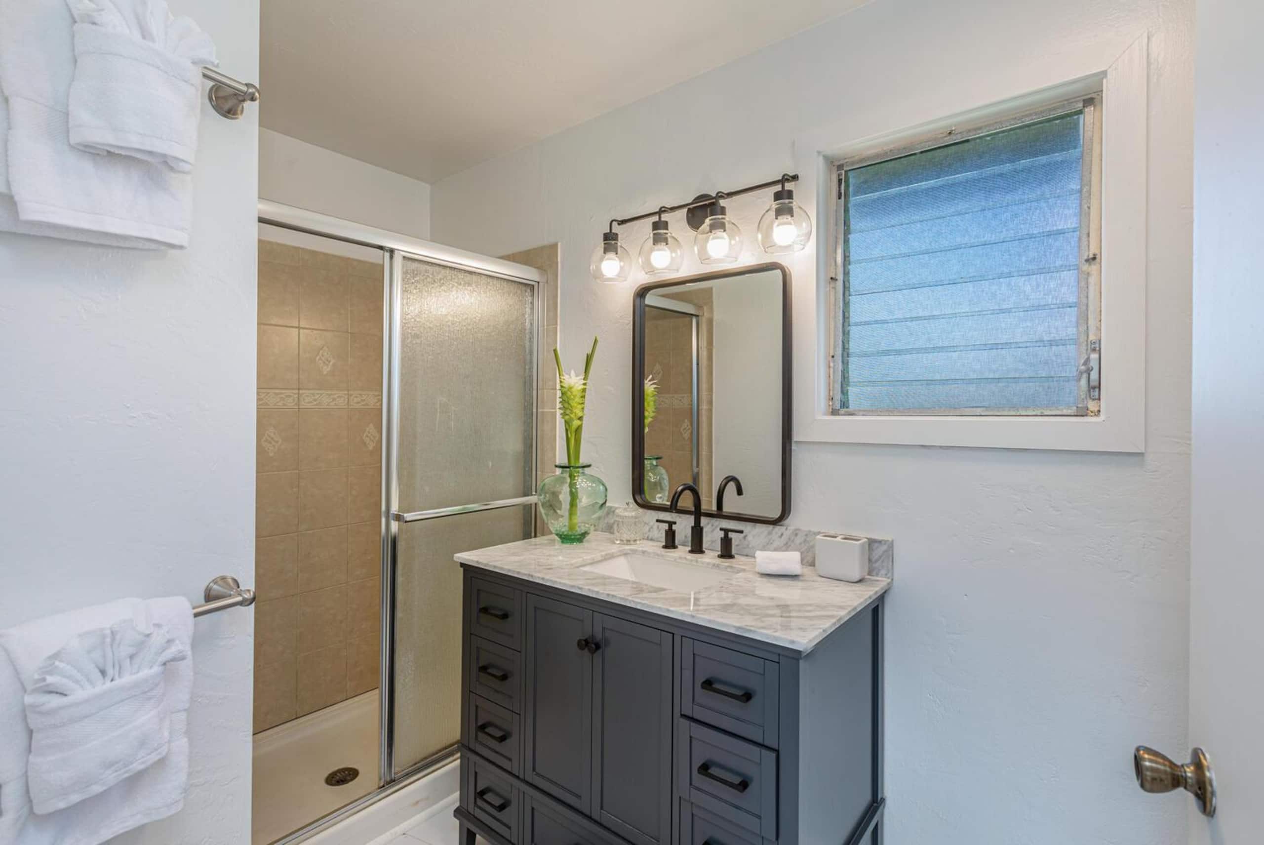 Condo in Princeville · ★4.33 · 2 bedrooms · 2 beds · 2 private baths - Image 17