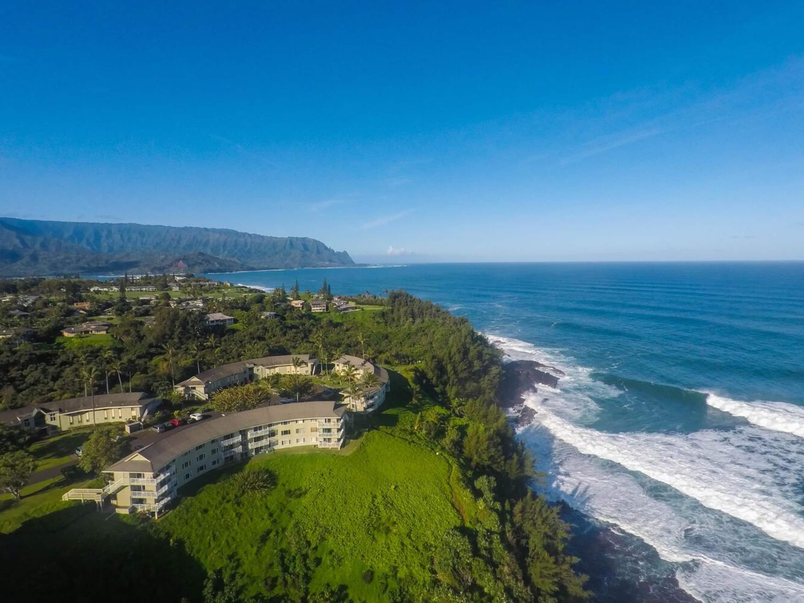 Condo in Princeville · ★4.33 · 2 bedrooms · 2 beds · 2 private baths - Image 25