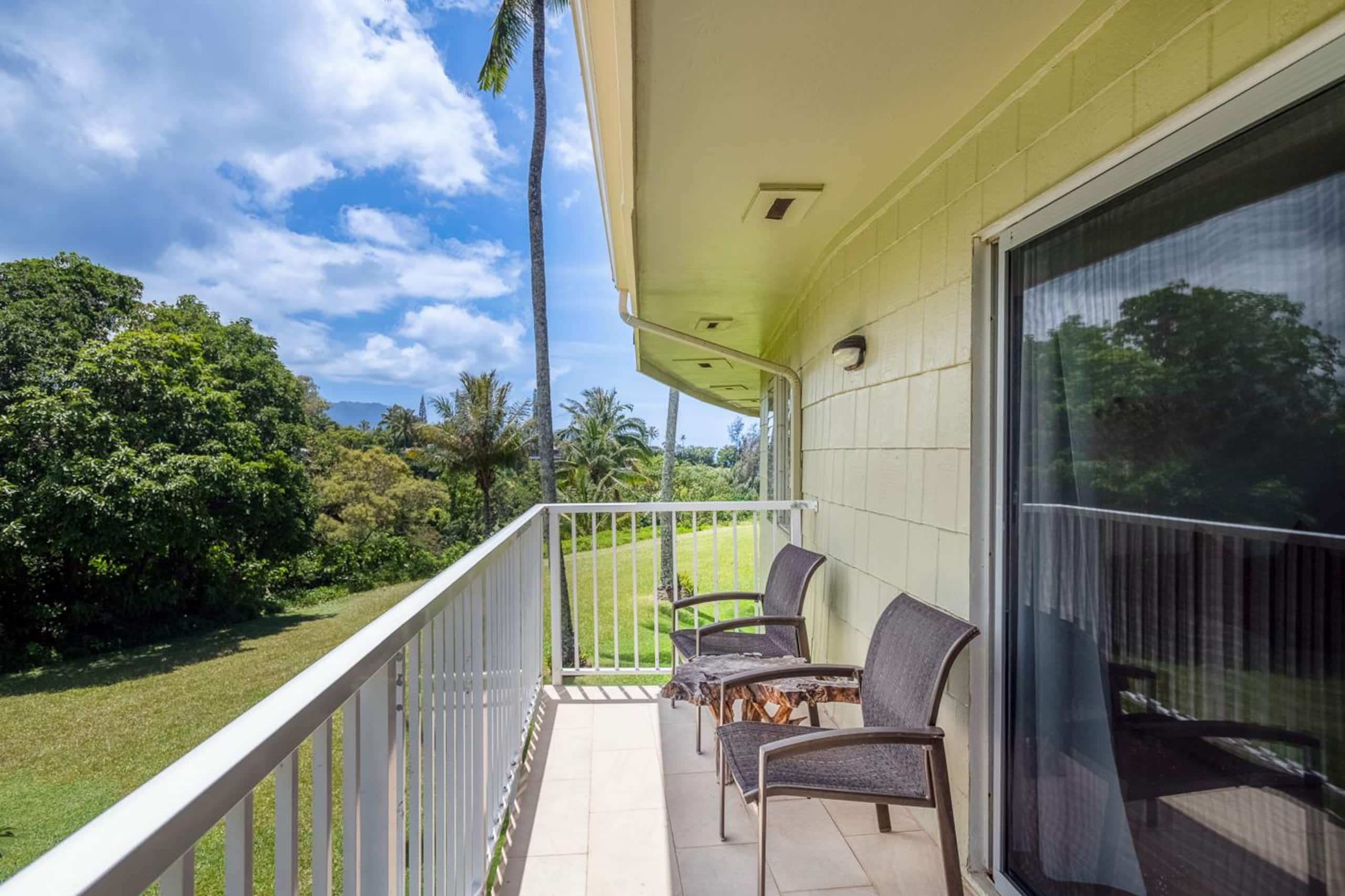 Condo in Princeville · ★4.33 · 2 bedrooms · 2 beds · 2 private baths - Image 3