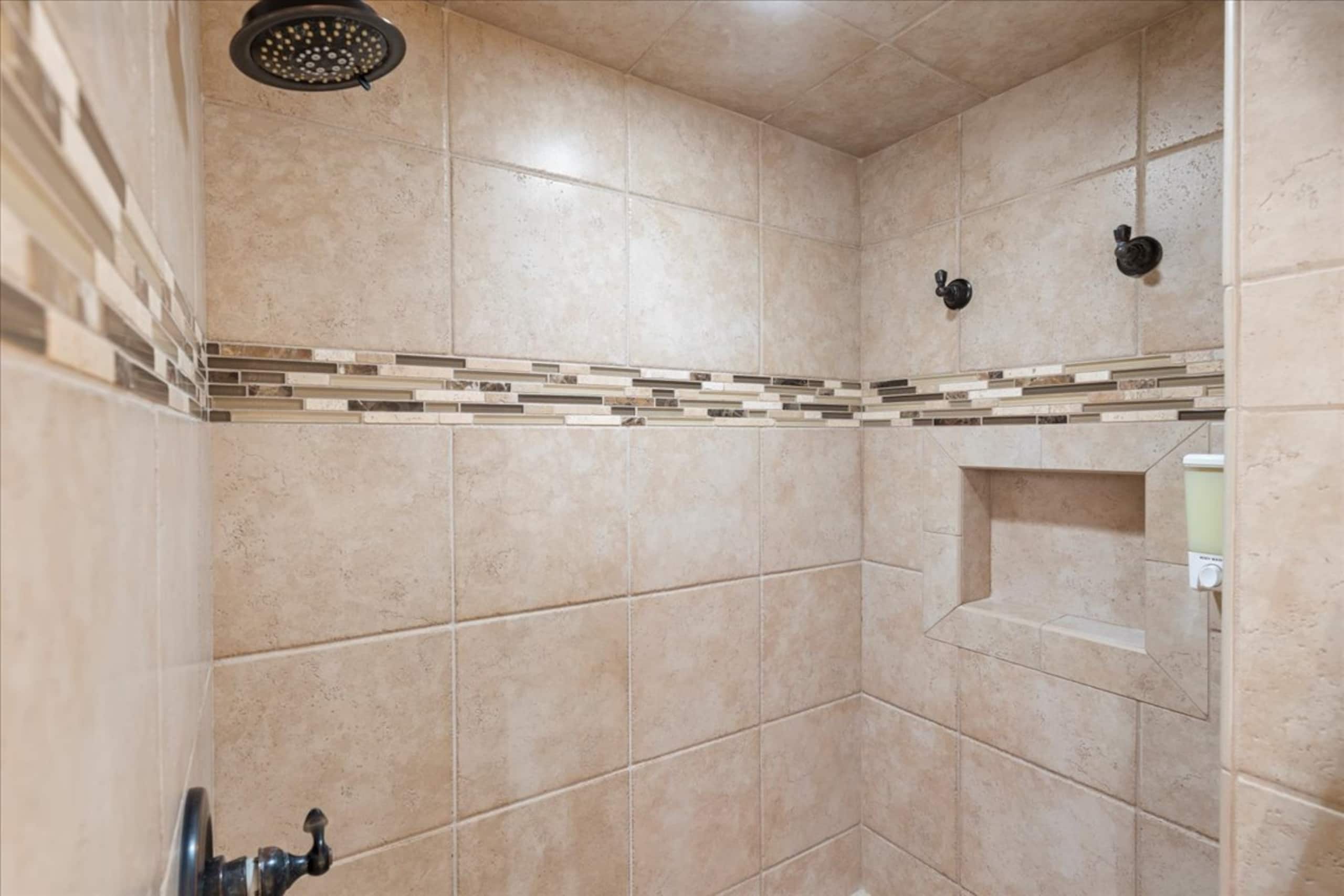 Condo in Kihei · ★4.65 · 2 bedrooms · 2 beds · 2 shared baths - Image 24