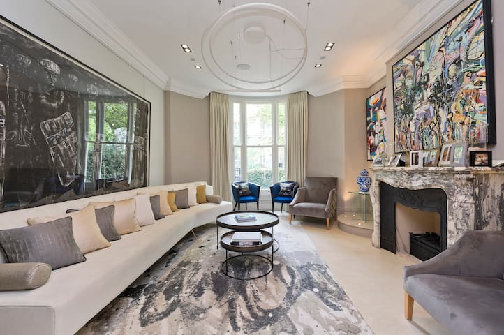 Outstanding 7 bed Notting Hill House