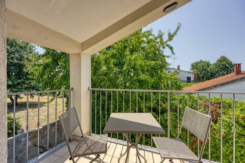Top Airbnb: Apartments galeb - two-bedroom a3 in Cancini