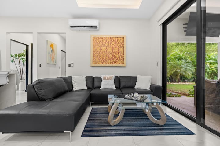 Single Level Home w/Pool - Golf Cart Accessible
