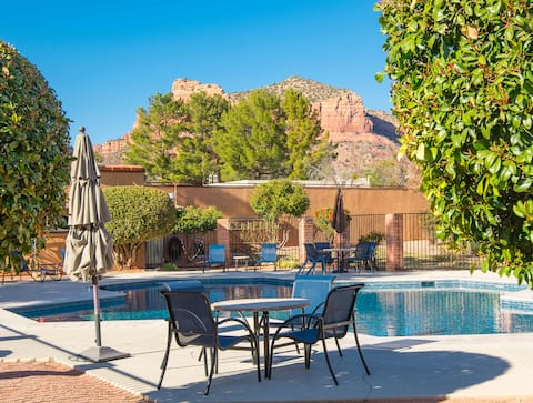 Top Airbnb: Castle Rock Retreat: Red Rock Views~Pool~Spas! in Prescott