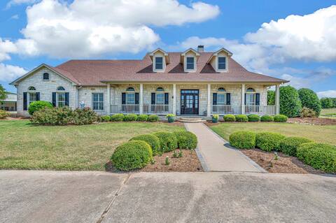 New! Epic House-Pool-Theatre-Hot Tub-Game Room