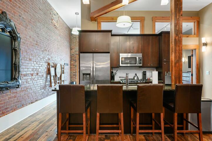 The Lofts at Church St. #101/102 gallery image 3