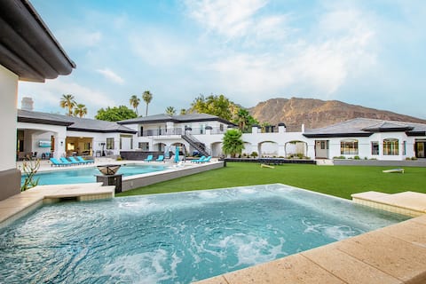 Summer Villa Getaway: Pickleball, Pool, Golf