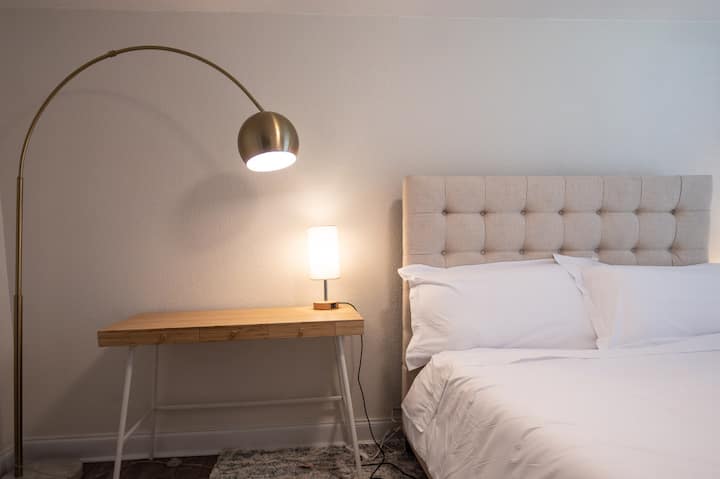 Spavaća soba za goste s bračnim krevetom (160x200)