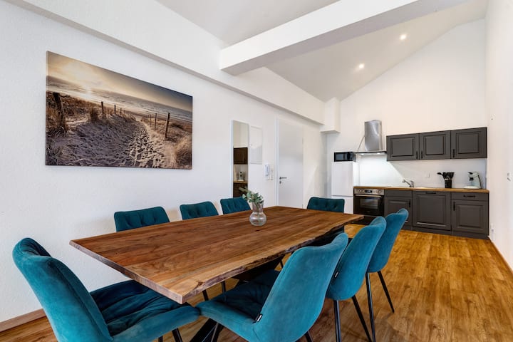 Apartment 6 - Rust